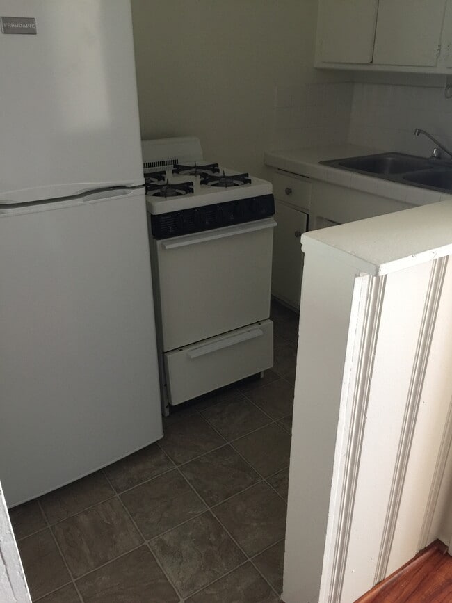 Photo - 1244 1/2 S Westgate Ave Unit 1240 .25