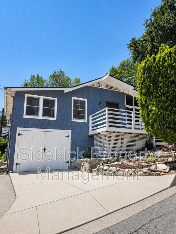 Photo - 730 Orange Dr