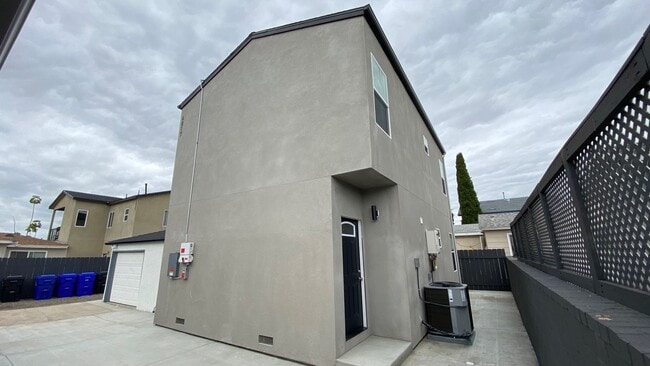 Photo - NEW (2023)!! 4BD/2BA on 62nd!! (Lease out,...