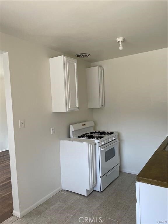 Photo - 2738 Southern