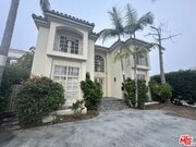 Photo - 321 S Palm Dr House