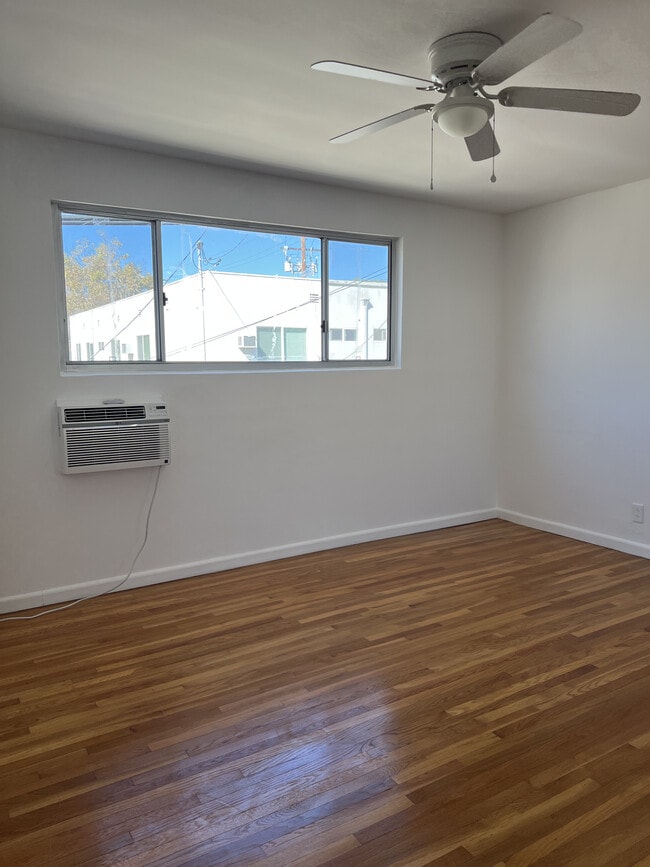 Photo - 423 S Maple Dr