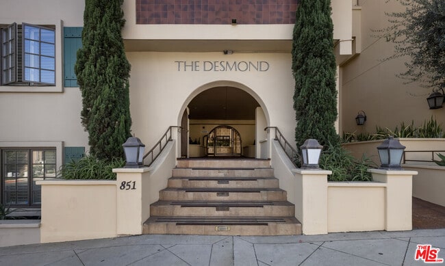 Photo - 851 N San Vicente Blvd Unit 102