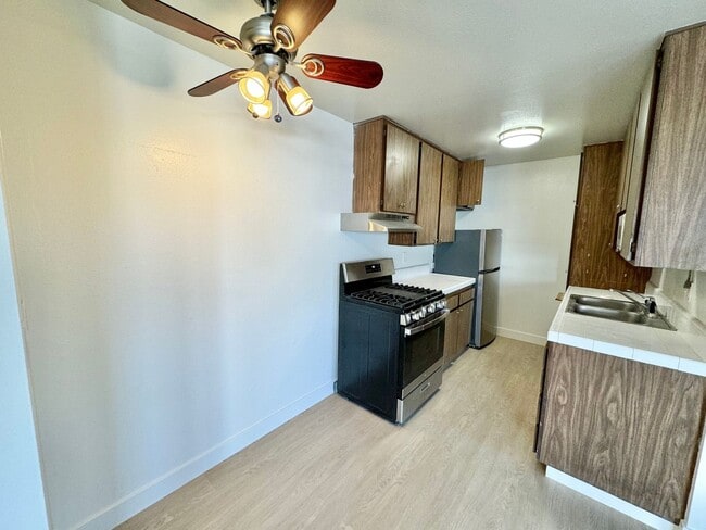 Photo - 3432-3434 S Centinela Ave Unit 34 08