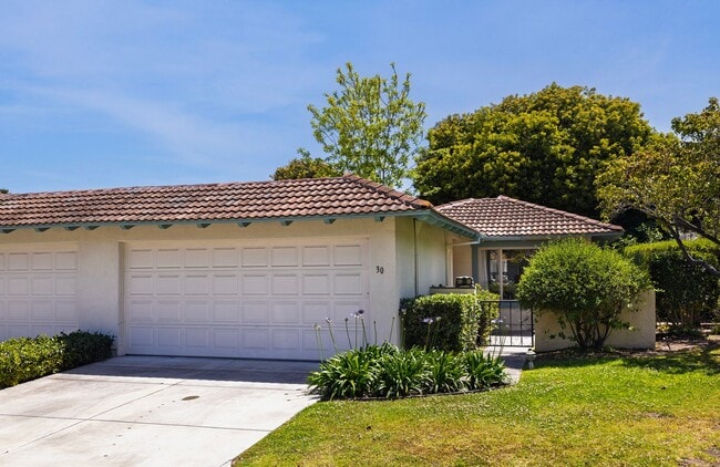 Building Photo - Beautiful 2/2 Condo in Hidden Valley!
