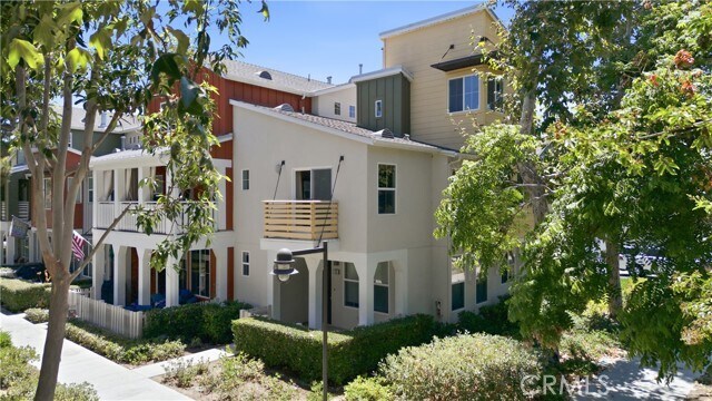 Building Photo - 15 Platinum Cir