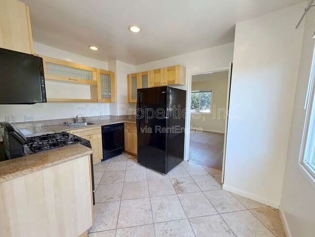 Photo - 1287 Cochran Ave Unit 1