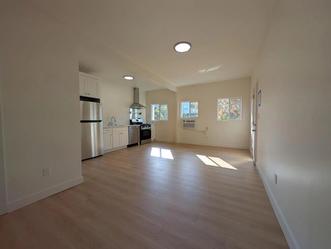 Photo - 133 N Reno St Unit 201