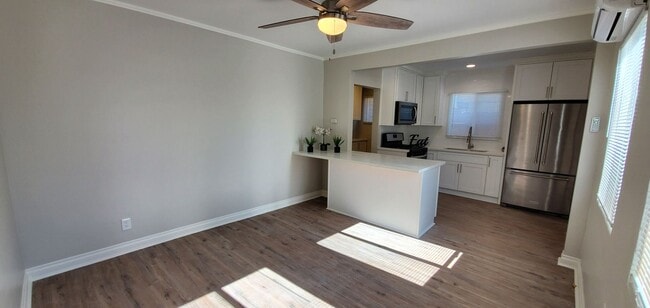 Photo - 4443-45 50th Unit 4443 50th St