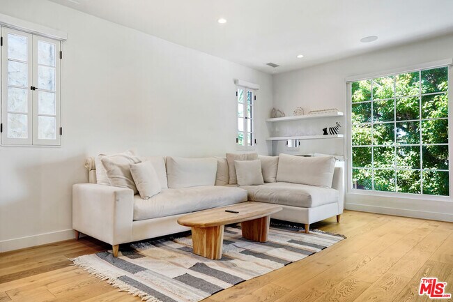 Photo - 418 N Stanley Ave Unit 418 1/2