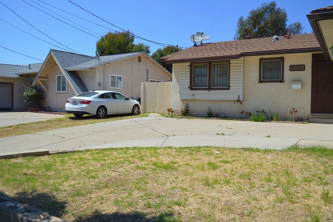 Photo - 8850 Orville St