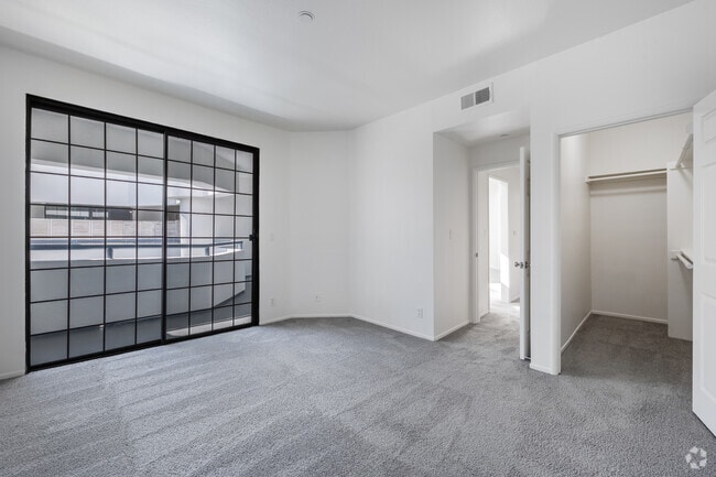 1BR, 1BA - 850SF - Bedroom - 4800 Sepulveda Blvd.