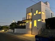 Photo - 2076 Blake Ave House