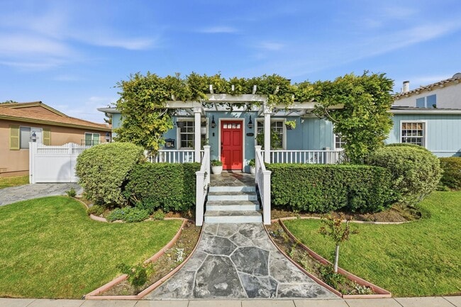 Building Photo - 3421 Buena Vista St