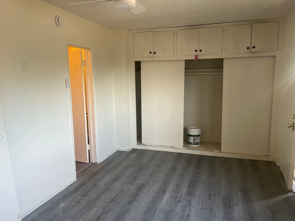 Photo - 1377 W 36th St Unit 1