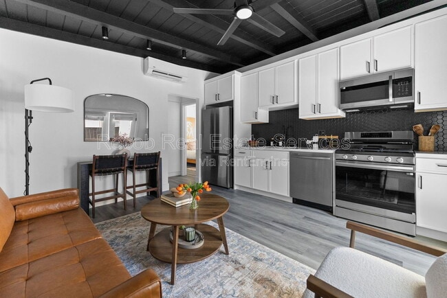 Photo - 2722 Nye St Unit 2