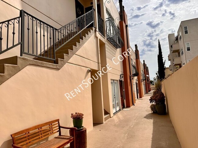 Photo - 4220 Fair Ave Unit #206