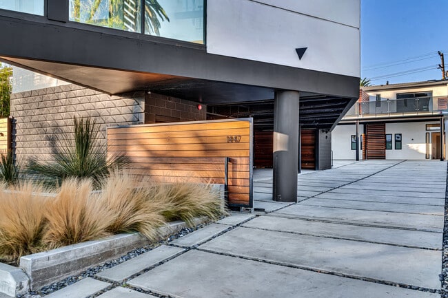 Photo - 1447 11th St Unit B