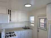 Photo - 582-582-582-582 McIntosh St Unit 582