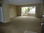 Photo - Large 2 Bedroom, 2 Bath Condo - Walk to Mi...
