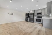 Photo - 22953 Blythe St