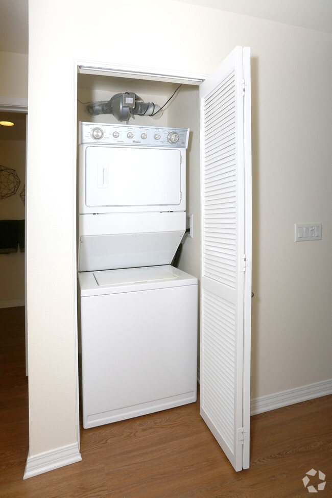 2 BR, 2 BA - Acacia - Pacific Landing