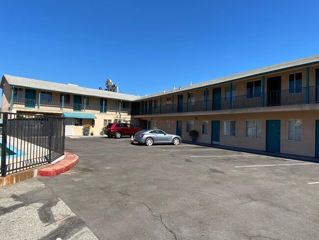 Building Photo - 5329 Sepulveda Blvd Unit 12