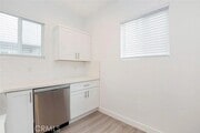 Photo - 5026 Cleon Ave Townhome