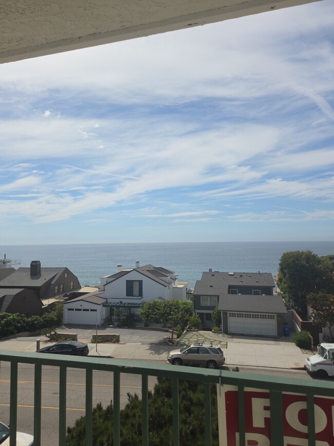 Photo - Marina Tower