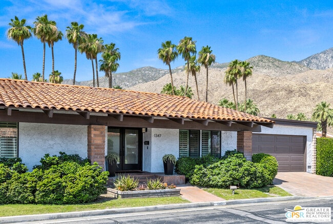 Photo - 1347 Primavera Dr S