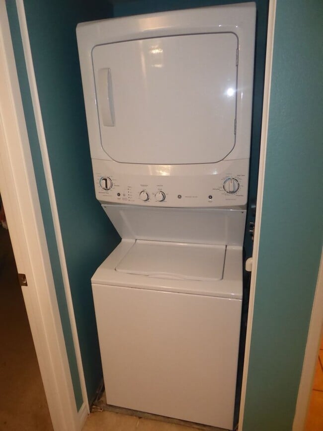 Photo - COMING SOON! 2 Bedroom + Loft Condo for Rent in Canyon Country!