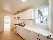 Photo - 7333 Woodman Ave