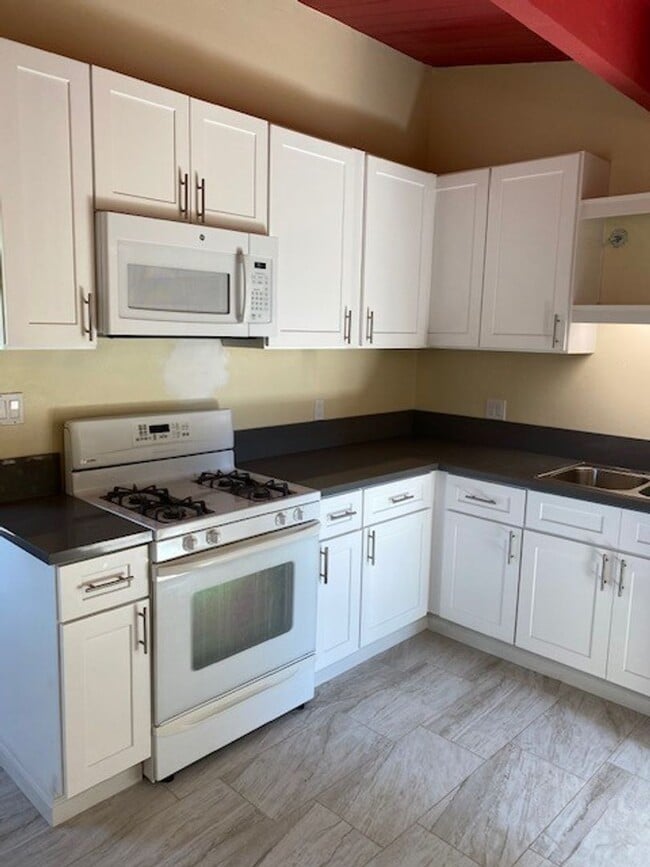 Photo - 4901 Frink Ave Unit 4901 Frink Avenue