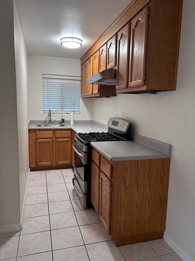 Photo - 3749 N Charlotte Ave