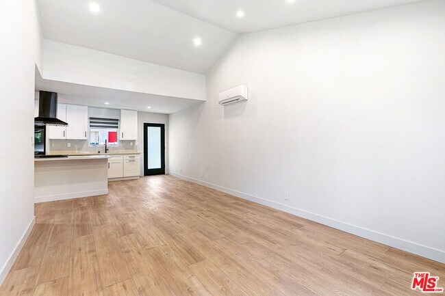 Photo - 10420 Regent St Unit 10424