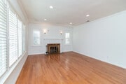 Photo - 11033 Barman Ave