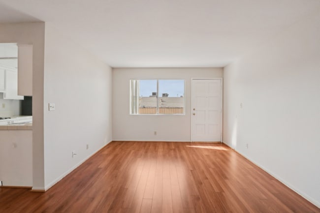 Photo - 700 E Cedar Ave Unit 104