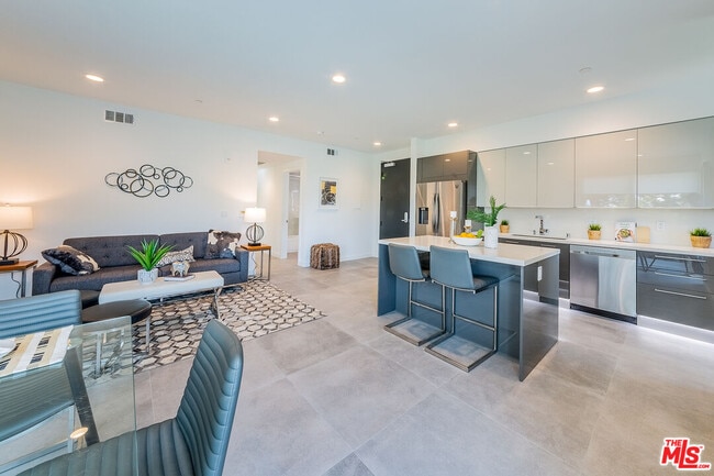 Photo - 214 Westmoreland Ave Unit 4