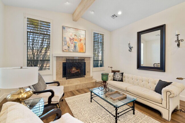 Photo - 47210 Heliotrope Dr