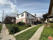 Photo - 13233 Oxnard St Unit 4