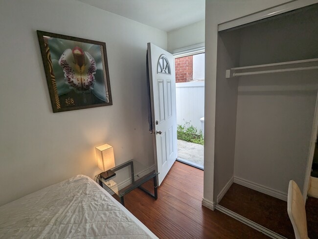 Photo - 20001 Arminta St