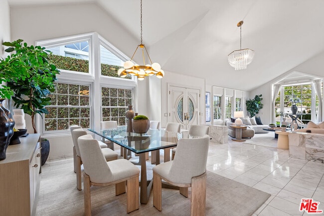 Photo - 7538 W 81st St