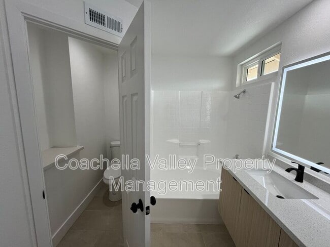 Photo - 47675 Azalea St