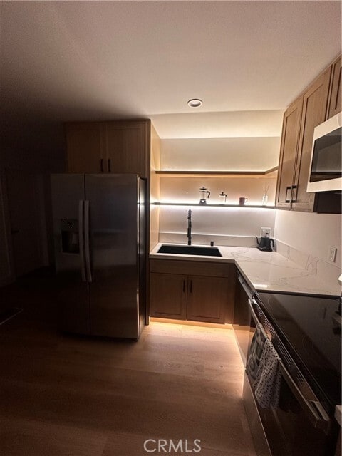 Photo - 21054 Runnymede St