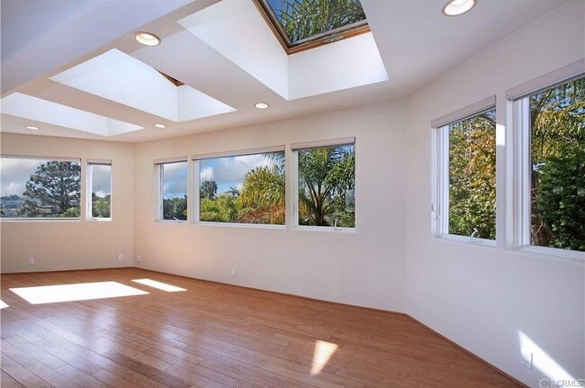 Photo - 2301 Irvine Ave