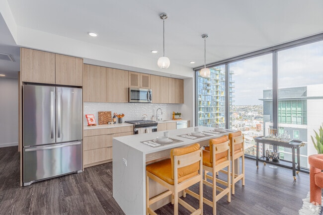 2BR, 2BA - 1,363SF - Kitchen - The Lindley