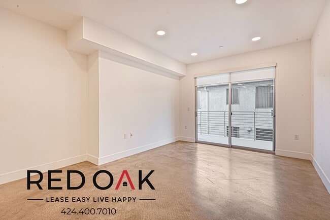 Building Photo - 453 S Kenmore Ave Unit 510 Rental