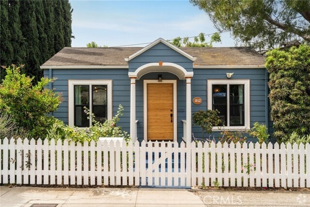 Building Photo - 1812 Las Flores Dr Rental