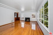 Photo - 311 Whiting St House