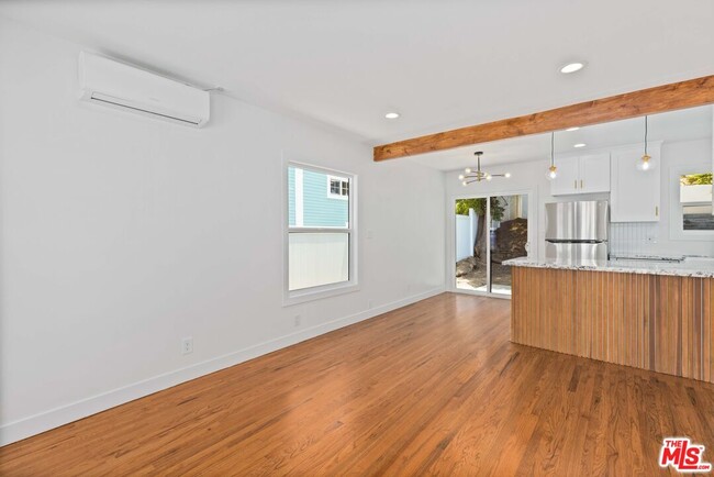 Photo - 1942 Chickasaw Ave